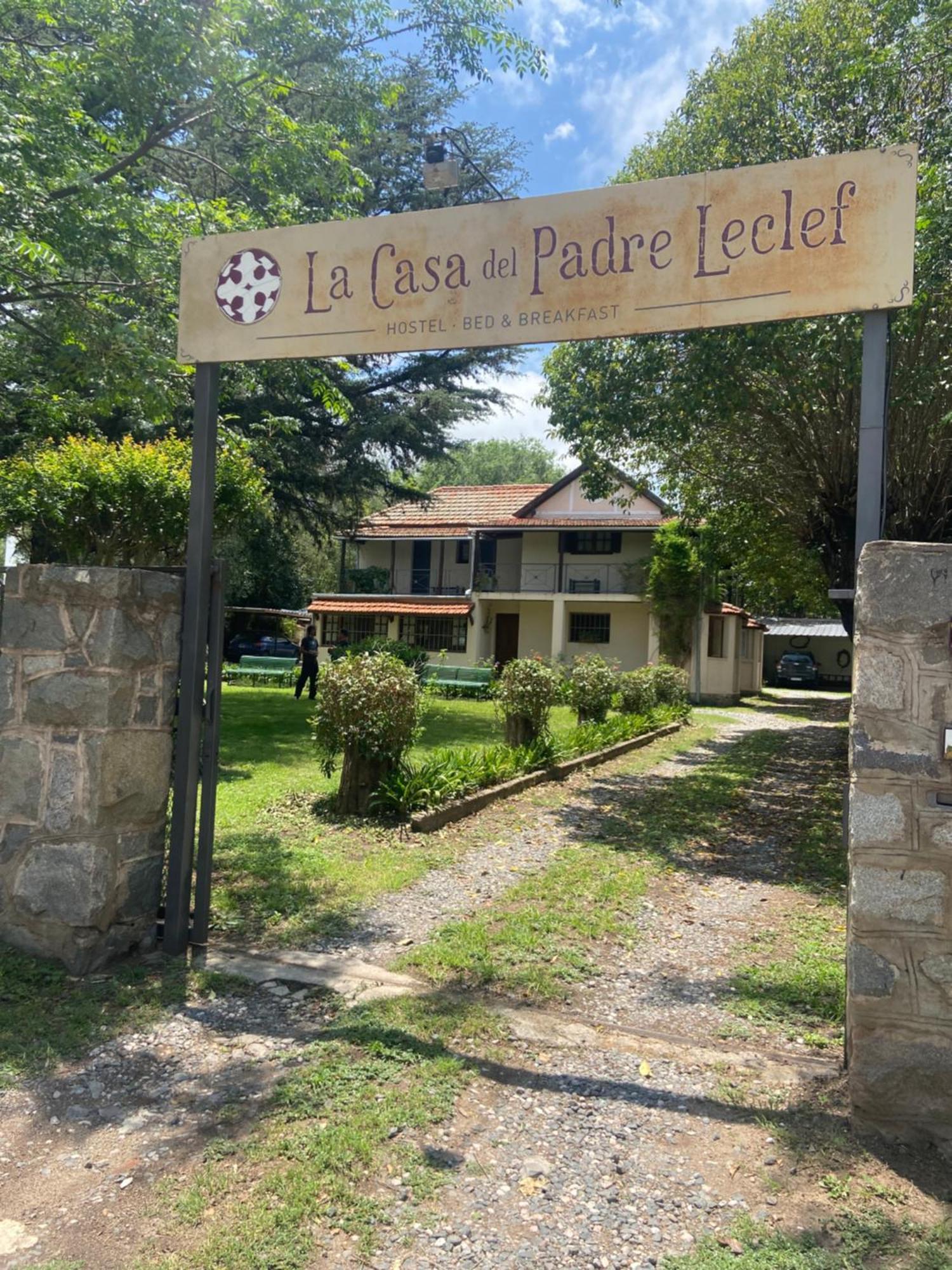 B&B La Casa Del Padre Leclef Valle Hermoso Extérieur photo